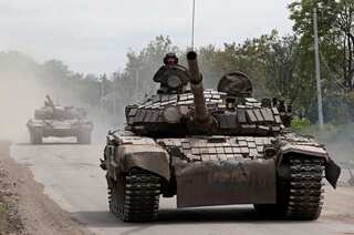 Ukraine war: Russia targets key eastern town; civilians trapped