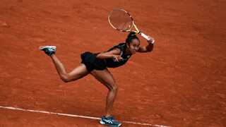 Leylah Fernandez tames Amanada Anisimova to book first French Open quarters
