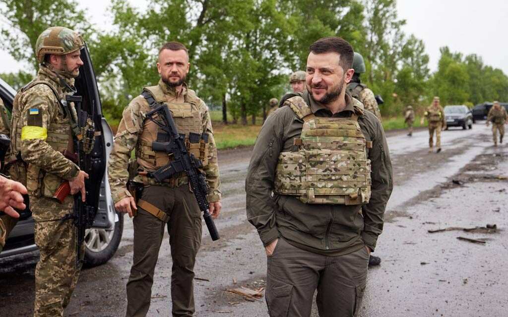 Ukraine-Russia conflict: Ukrainian President Zelensky visits Ukrainian troops serving on frontline
