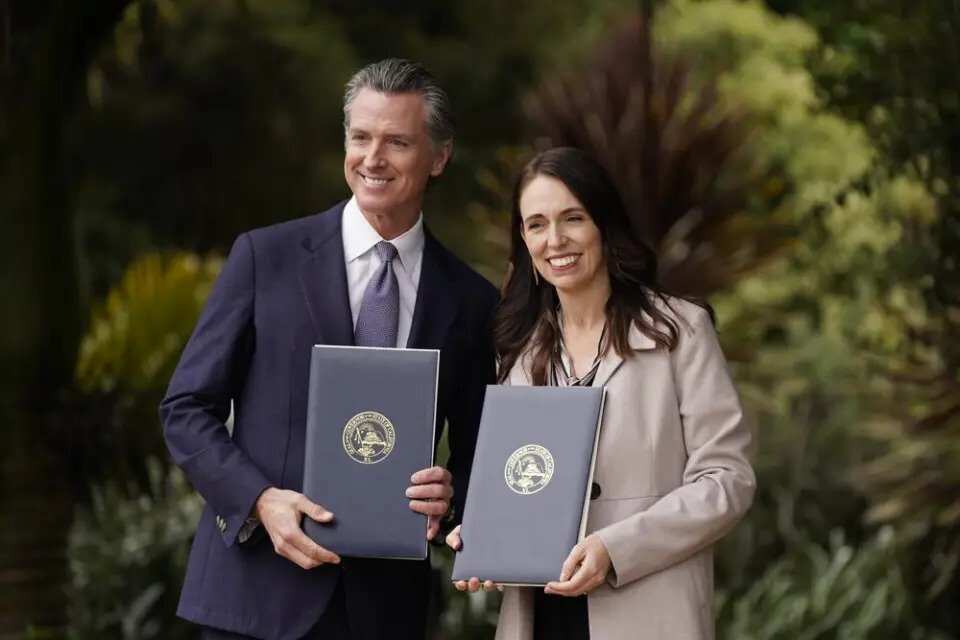 California Guv Newsom & New Zealand PM Ardern sign pact to combat climate change