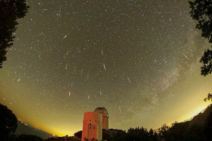 (@astroskii77) Meteor shower taken at Kitt Peak National Observatory