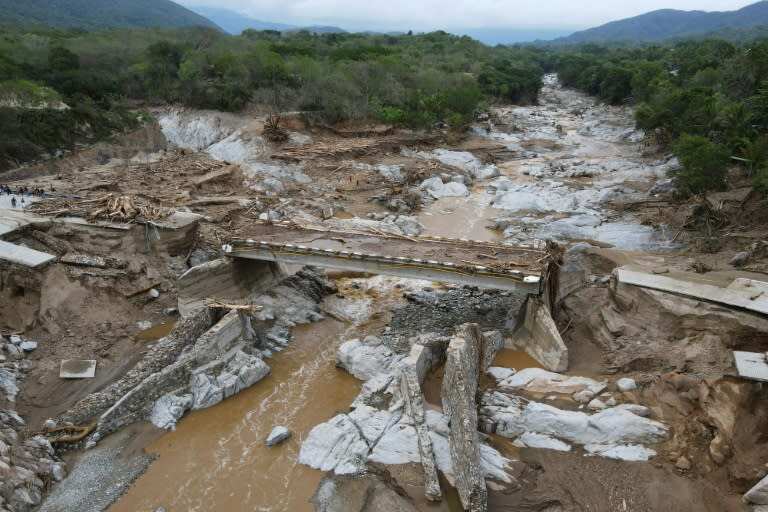Mexico: Agatha Hurricane in Mexico leaves at least 11 dead & 22 missing