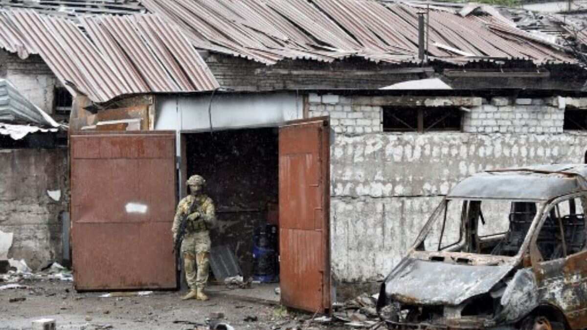 May 21: Battle for Mariupol ends
