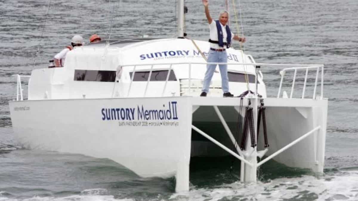 World’s oldest person to pull off a solo sail