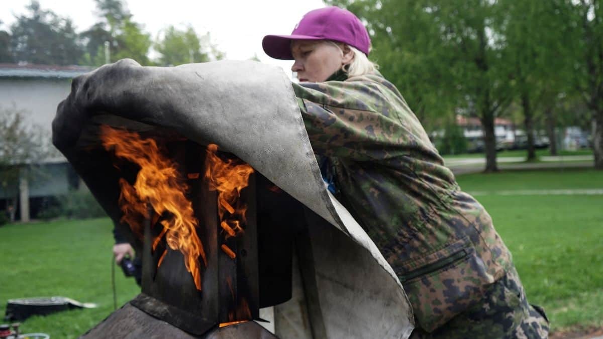 Tradition of wartime volunteering among women