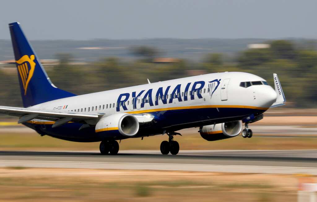A test in Afrikaans before flying: Ryanair forces South Africans to prove nationality before flying