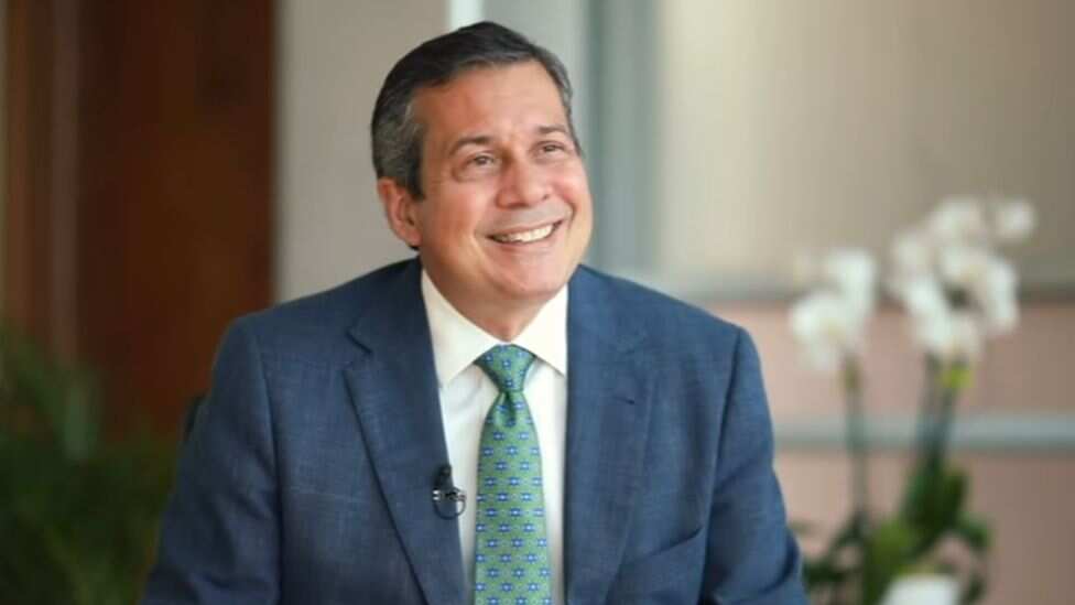 Dominican Republic minister Jorge Mera shot dead in office, police detain the suspect from a Church