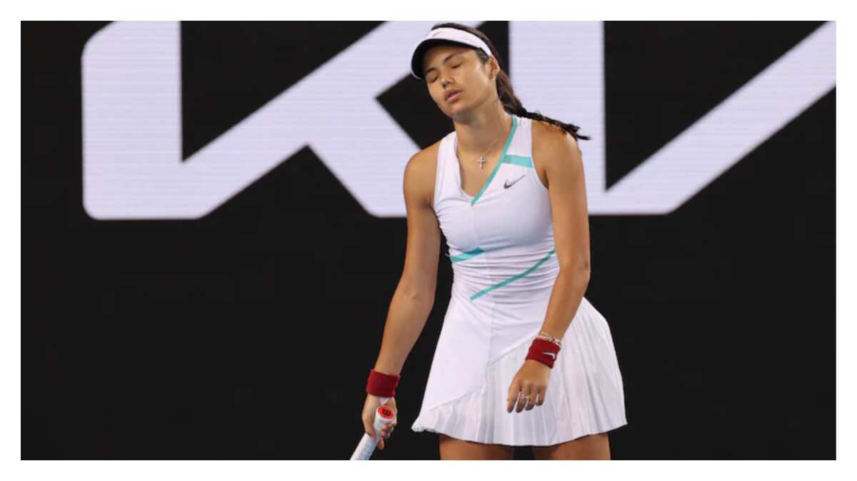 US Open champion Emma Raducanu leaves Wimbledon warmup tournament with injury US Open champion Emma Raducanu leaves Wimbledon warmup tournament with injury