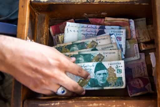 Pakistani rupee nosedives to all-time low of 202.83 against US dollar Pakistani rupee nosedives to all-time low of 202.83 against US dollar