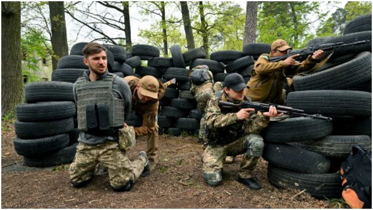 Kyiv in 'no danger', but we are preparing: Ukraine minister Kyiv in 'no danger', but we are preparing: Ukraine minister