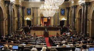 Spain announces limits on air conditioning and heating but Madrid's leader will have nothing of it