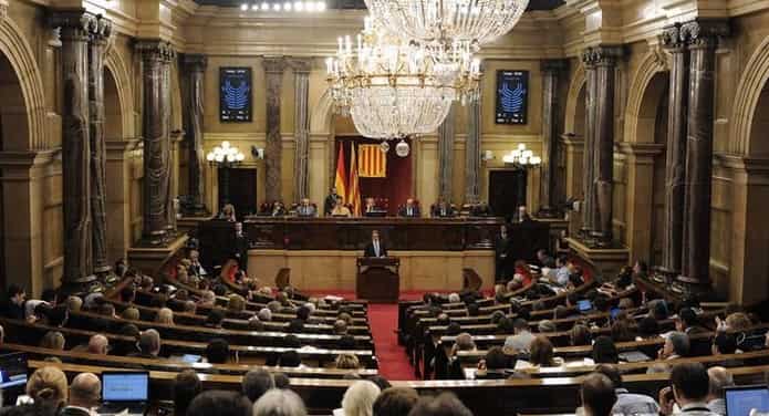 Spain announces limits on air conditioning and heating but Madrid's leader will have nothing of it