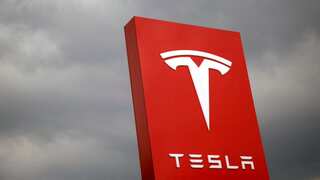 Tesla ex-employees sue company over 'mass lay-off'