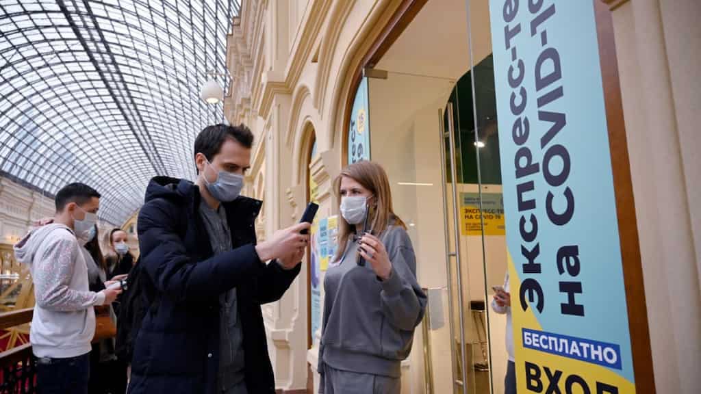 Russian health watchdog says more contagious subvariant of Omicron detected in Moscow