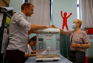 Polls open in French parliamentary election