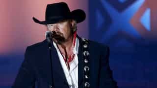 Country singer Toby Keith reveals he has stomach cancer
