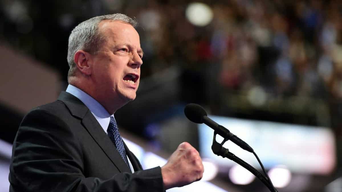 Retired Marine General John Allen resigns from influential think tank amid FBI probe Retired Marine General John Allen resigns from influential think tank amid FBI probe
