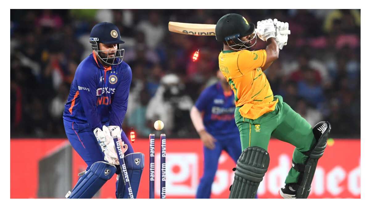 India vs SA: Black marketers have field day as ticket sale scandal occurs in Cuttack T20I - Reports India vs SA: Black marketers have field day as ticket sale scandal occurs in Cuttack T20I - Reports