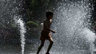 France's state forecast department anticipates heatwave to hit country early this year