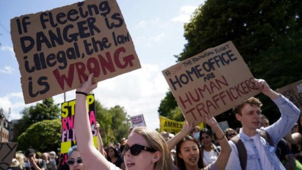 Refugee charities lose appeal, UK to proceed with the 1st deportation flight of unlawful migrants to Rwanda