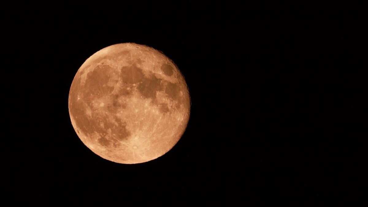 Strawberry Supermoon 2022: Here's when to watch June's full moon rise