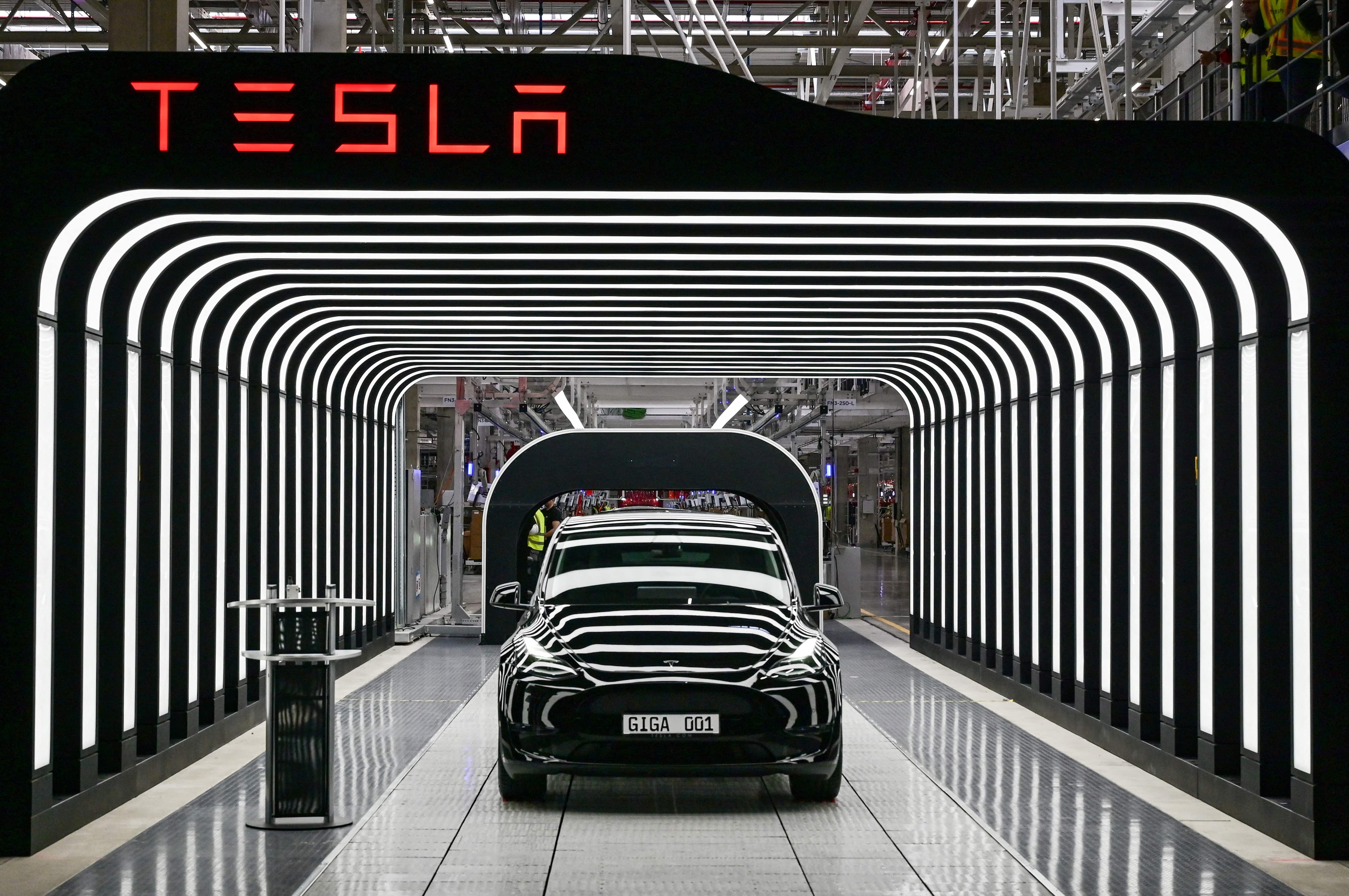 Tesla India policy executive quits after company puts entry plan on hold