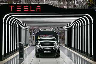 Tesla India policy executive quits after company puts entry plan on hold