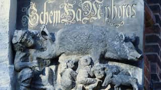 Anti-Jewish medieval sculpture can stay on church, top German court rules