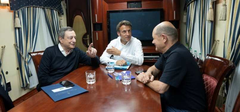 Ukraine-Russia conflict: EU leaders take night train to Kyiv