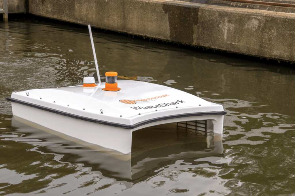 Trash traps to keep rivers, seas free from plastic waste
