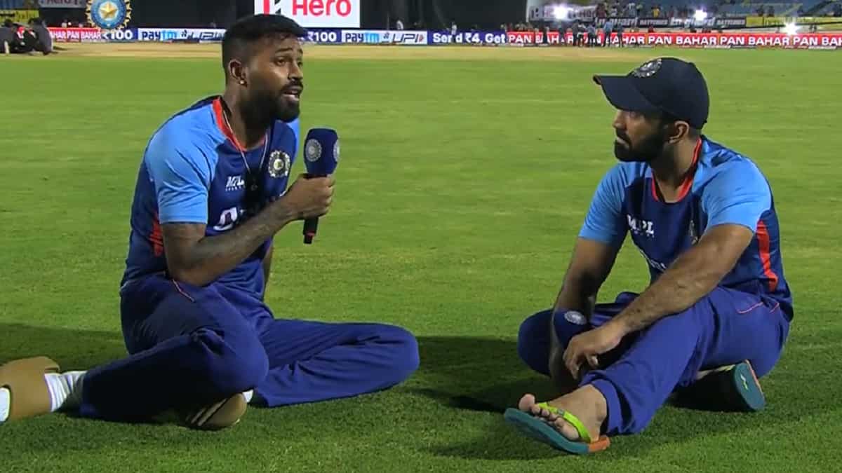 WATCH: Hardik Pandya reveals MS Dhoni's advice on handling pressure that helped him improve as a player