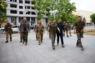 Ukrainian president Volodymyr Zelensky visits war-torn city of Mykolaiv