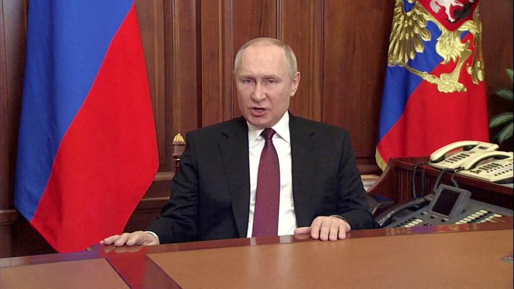 Russian media releases videos of two US nationals captured by Russian forces