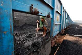 India's Russian coal buying spikes as traders offer steep discounts: Report