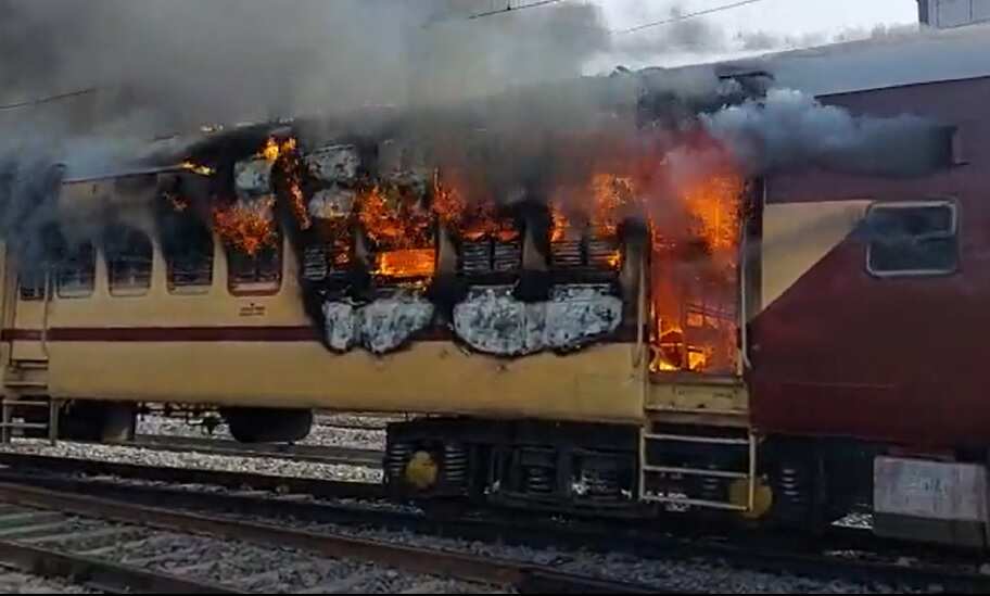 The Agnipath scheme: Railways suffer massive losses during protests