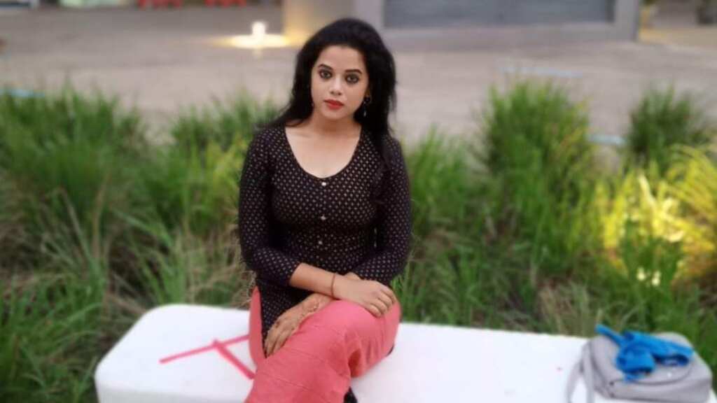 TV actress found hanging at rented home in Odisha, father smells foul play