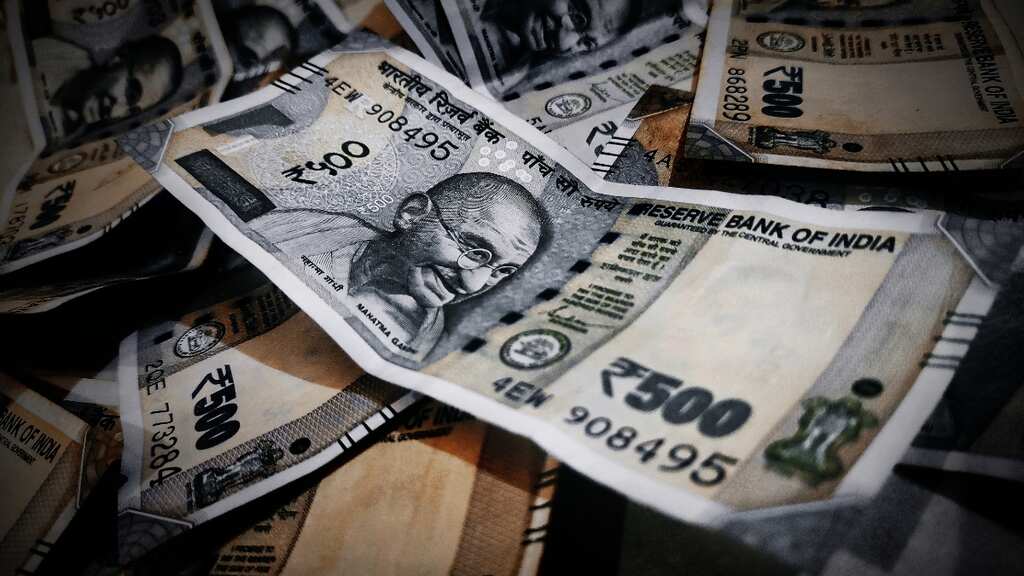 Indian rupee slips to 78.68 against US dollar