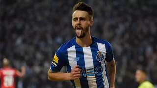 Arsenal sign Porto midfielder Fabio Vieira on a long-term contract