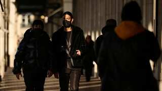 France is facing a new COVID-19 wave, says vaccination chief