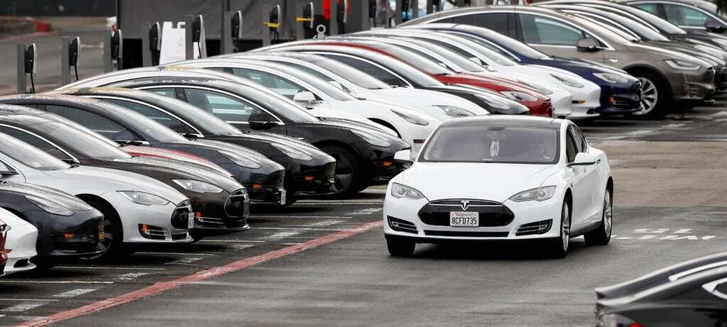 Elon Musk: Factories losing billions | Plant production affected by supply chain disruptions