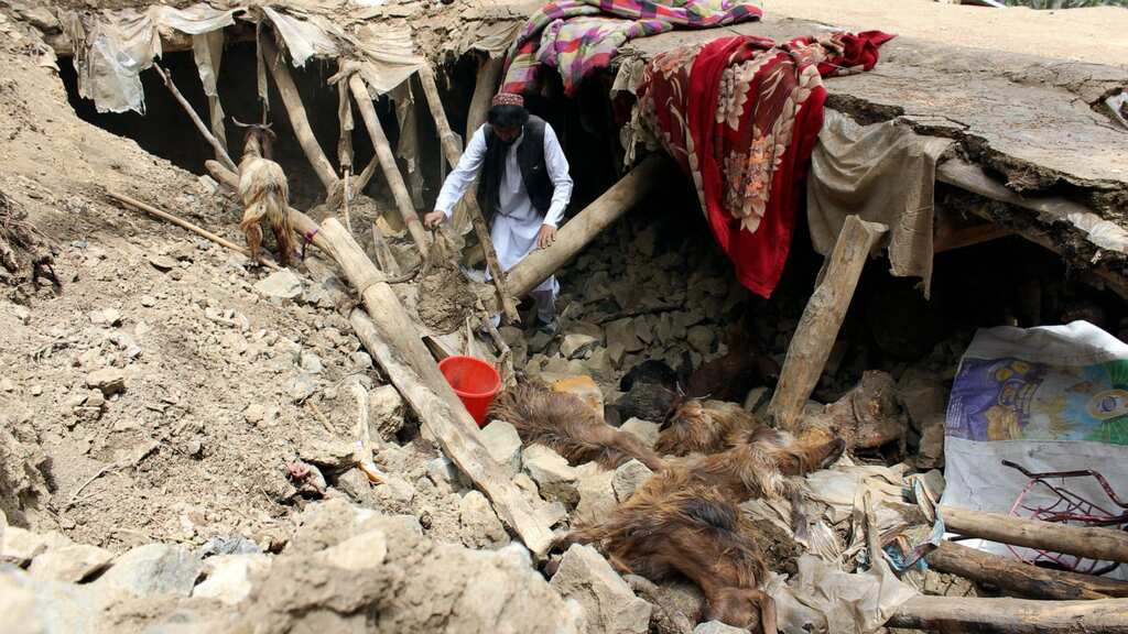 Afghanistan Earthquake: Taliban govt struggles with relief ops; India & Pak promise assistance