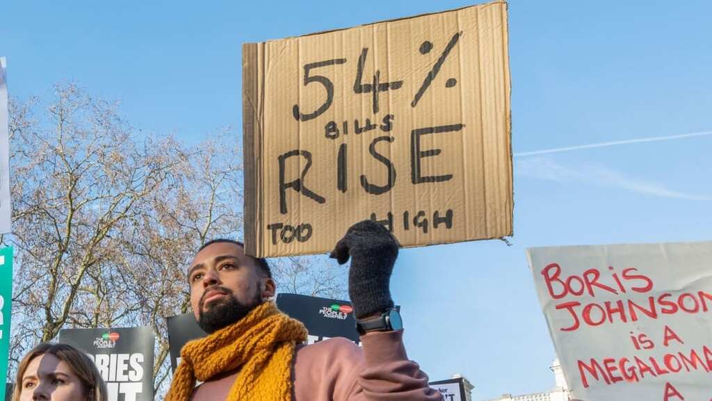 UK 'Buy now, pay later' debt trap