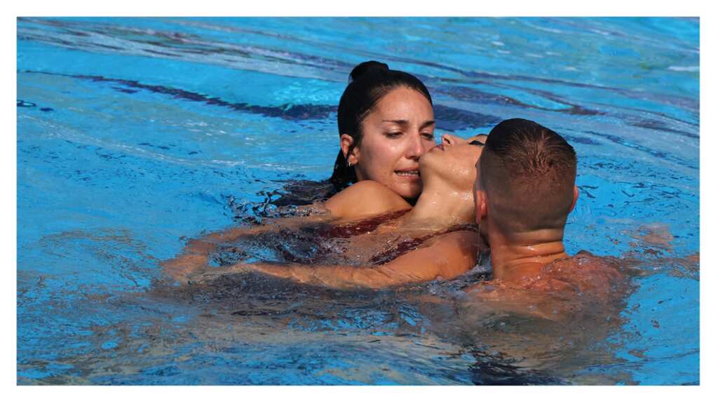 Young American swimmer Anita Alvarez, who fainted in solo event, not on team event startlist