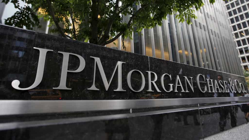 JPMorgan Chase intimates around 1000 employees of First Republic Bank about their job loss