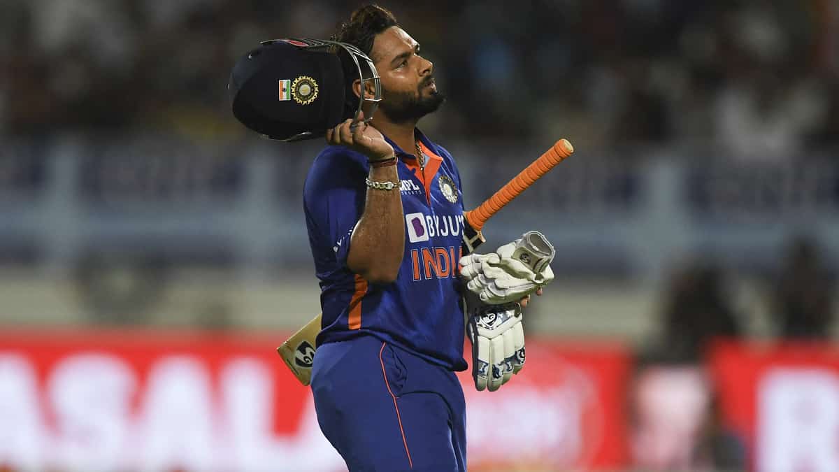 He did a horrible job in SA series: Ex-Pakistan cricketer feels Rishabh Pant not mature enough to lead India He did a horrible job in SA series: Ex-Pakistan cricketer feels Rishabh Pant not mature enough to lead India