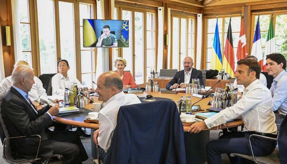Ukraine President Zelensky urges G7 leaders to end the war before 2023