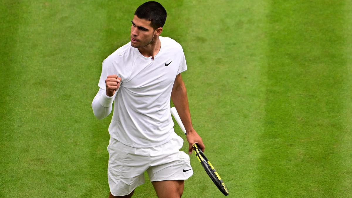 Wimbledon: Carlos Alcaraz survives five-set whirlwind against Jan-Lennard Struff to reach 2nd round Wimbledon: Carlos Alcaraz survives five-set whirlwind against Jan-Lennard Struff to reach 2nd round