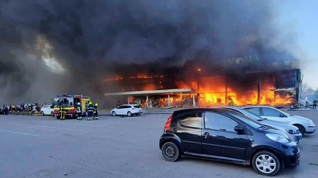 Russia-Ukraine war: Russian missile hits shopping mall in Ukraine