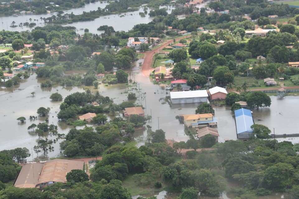 Floods in Suriname damage crops, cuts off communities
