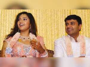 South Indian actress Meena's husband Vidyasagar passes away, Tollywood offers condolence